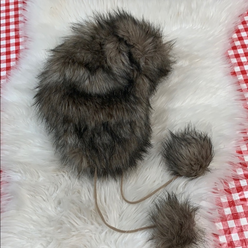 GAP Faux Fur Trapper Hat Eskimo Style Pom Poms